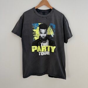 Chris Brown The Party Tour black T-shirt
